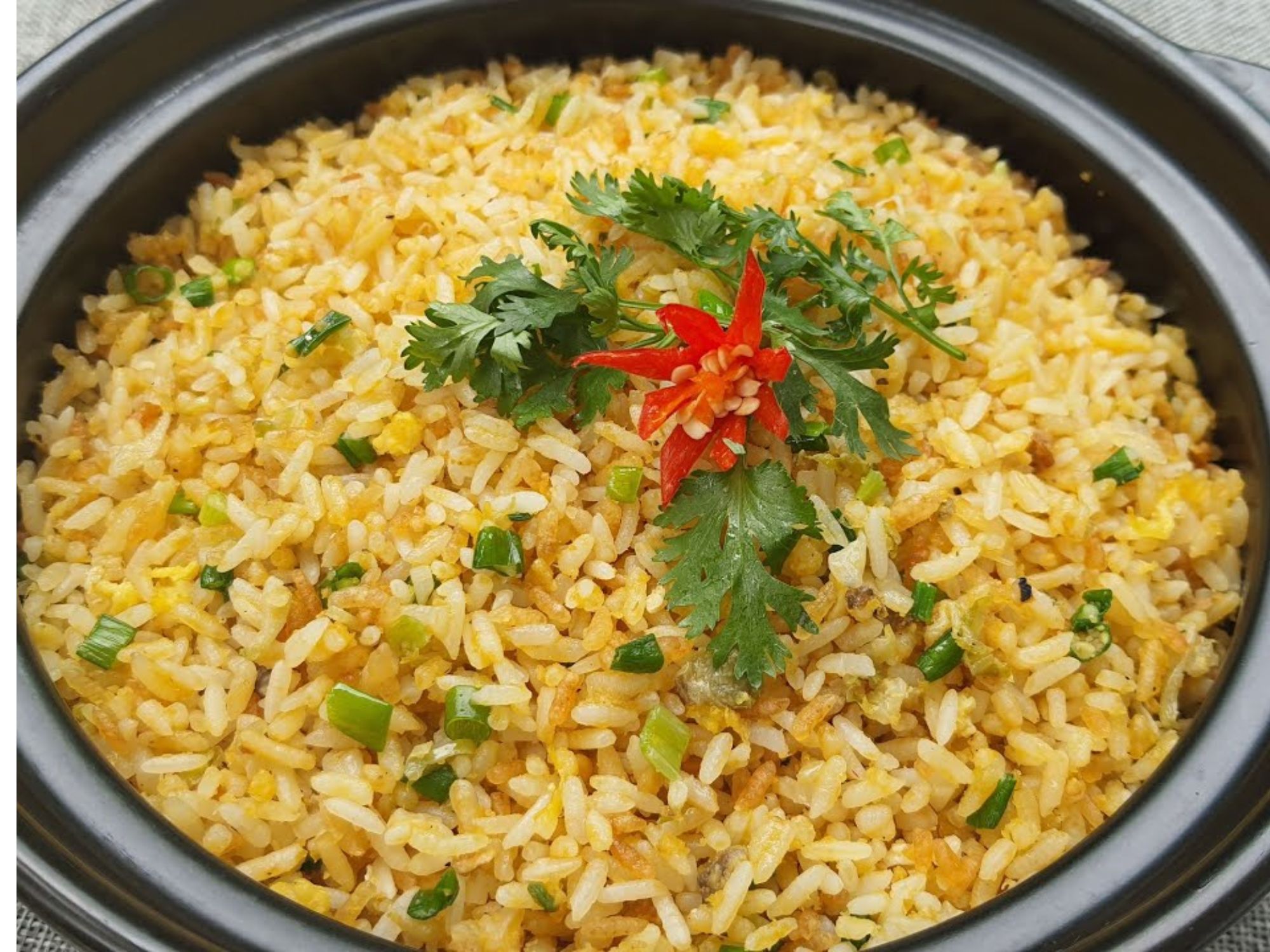 Cơm chiên cá mặn