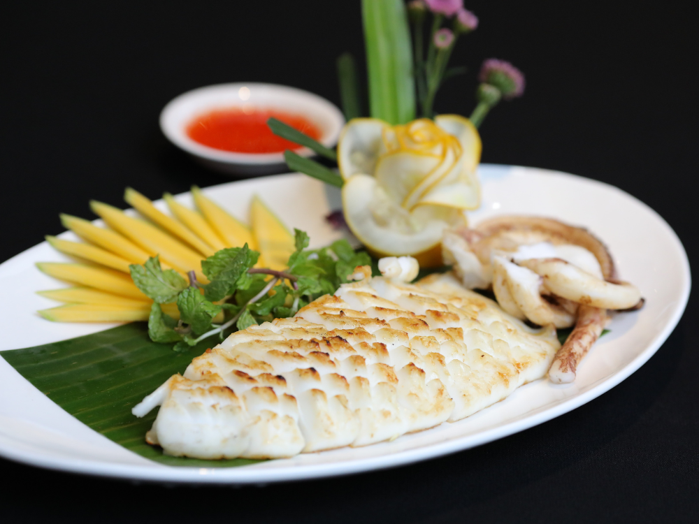 Mực một nắng nướng mọi (kg)