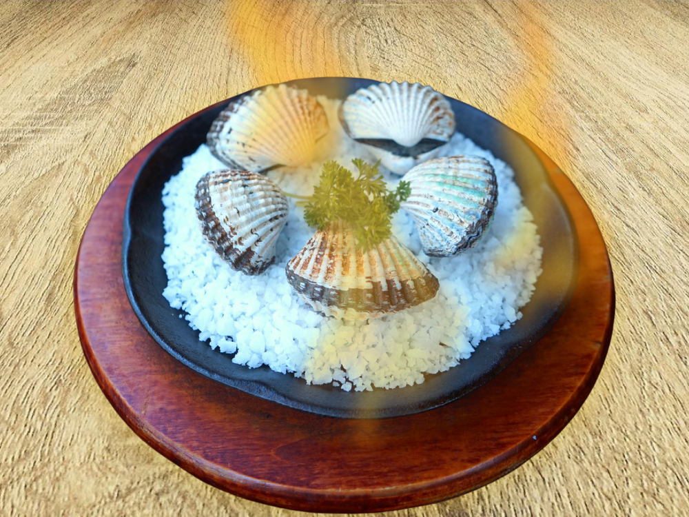 Sò huyết cồ nướng lửa hồng