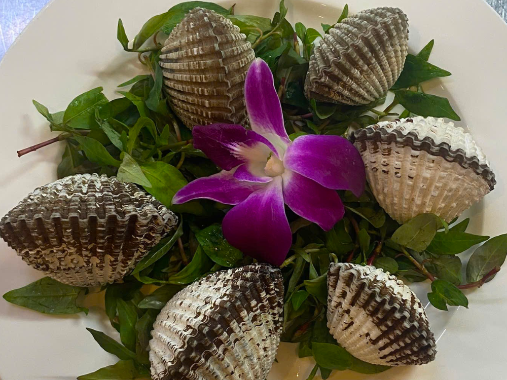 Sò huyết cồ nướng tái