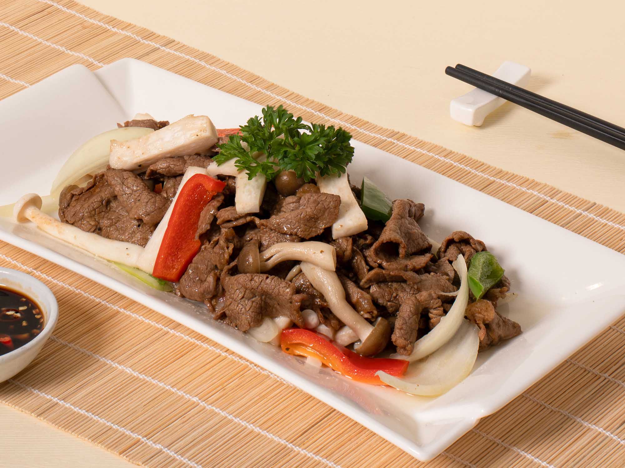 Thăn bò xào nấm tươi