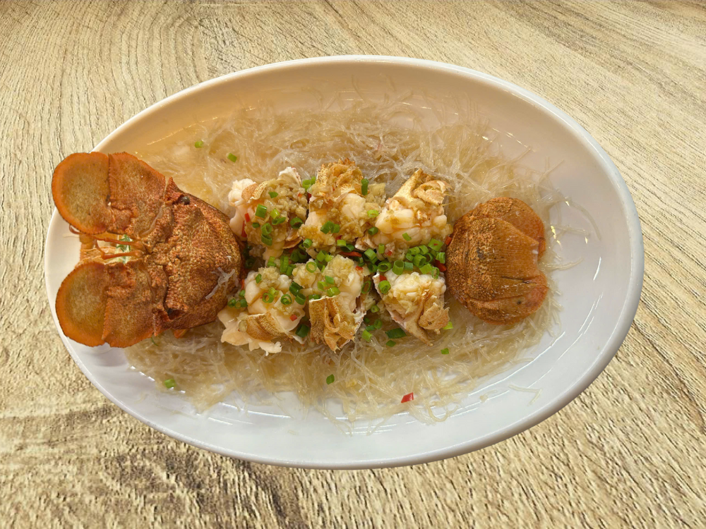 Tôm Mũ Ni hấp tỏi uyên ương